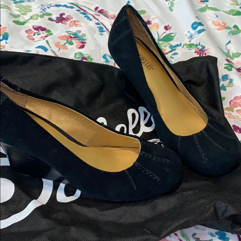 Seychelles black wedges